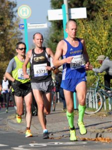 laufen-hilft_frankfurt-marathon-2016_2